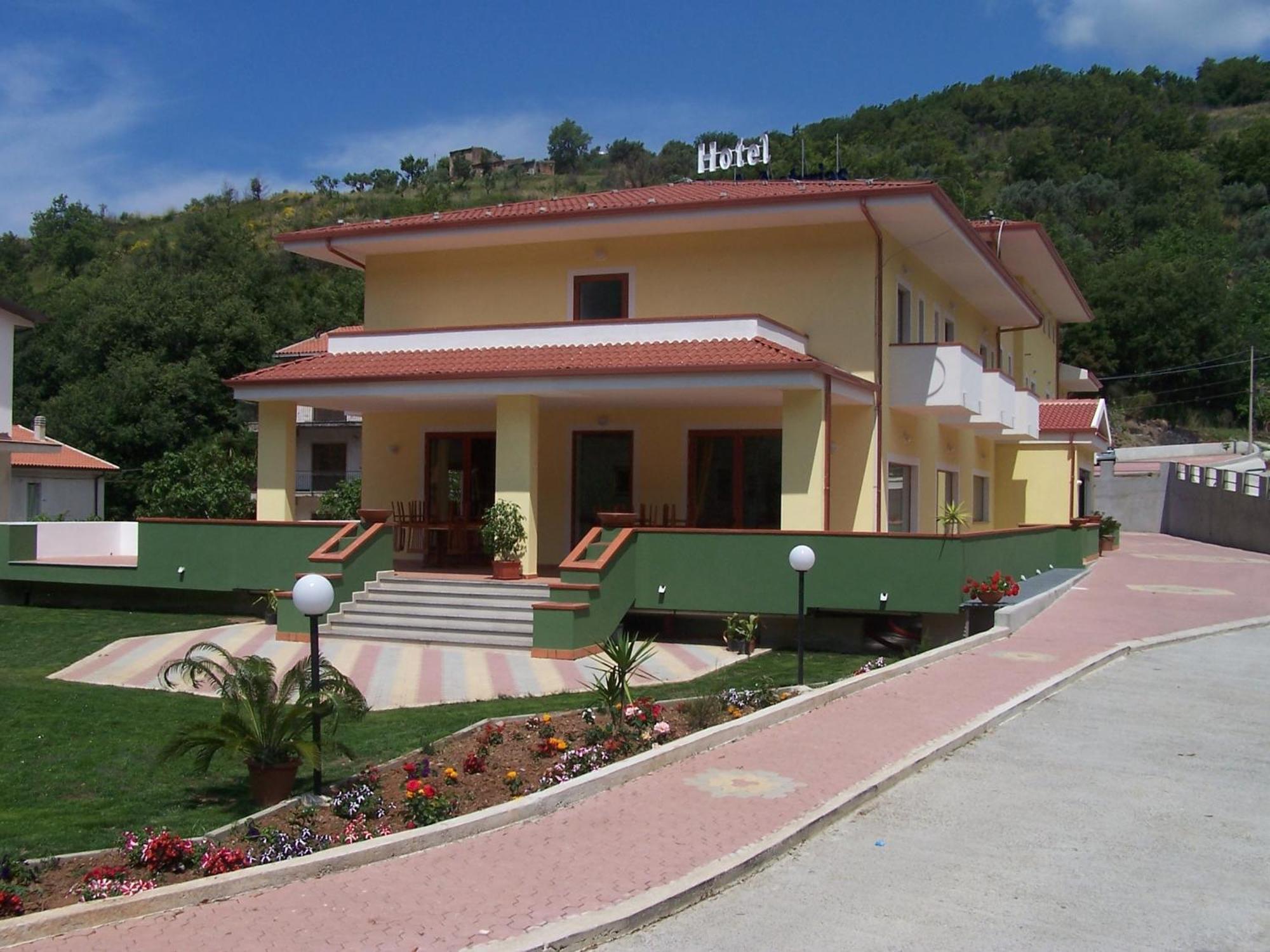 Real Asturias Hotel Acquappesa Exterior photo